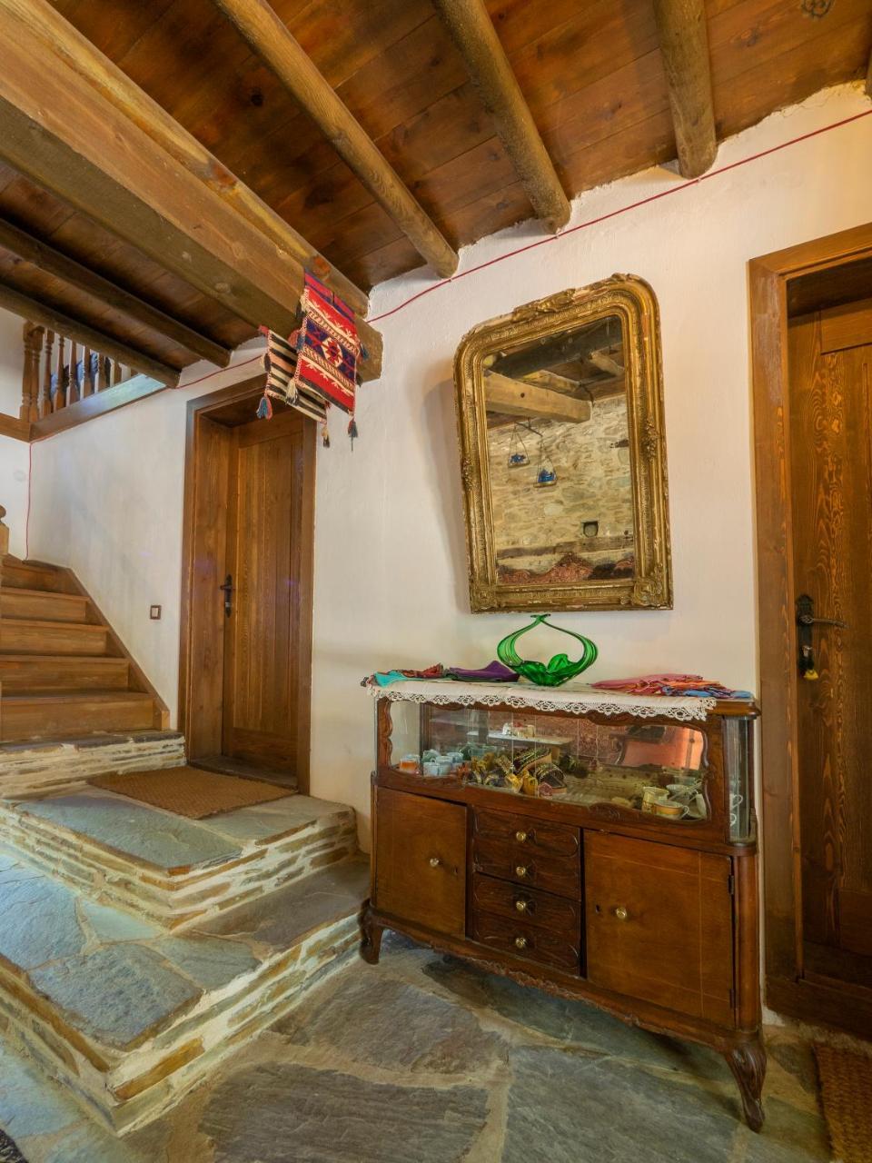Апартаменты Yeni Gelin Evi Бирги Экстерьер фото